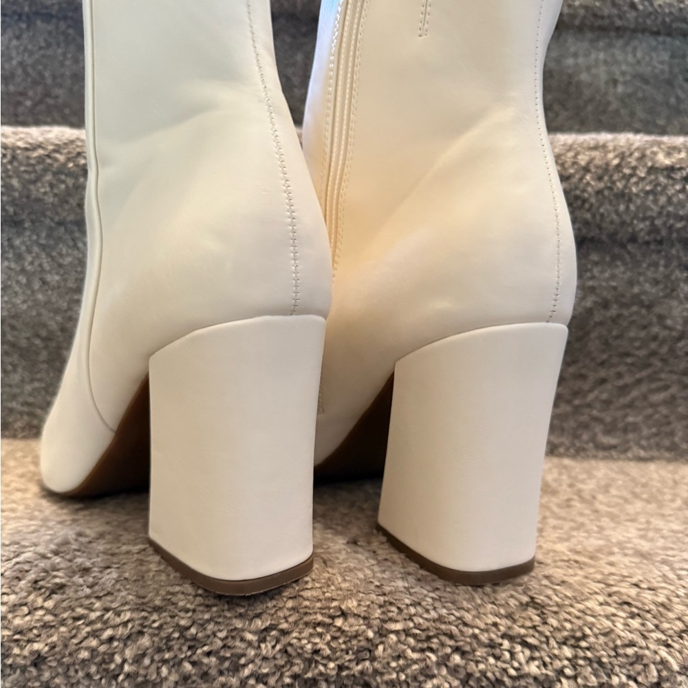Madden Girl Boots Rakish Bone Heeled Booties 9.5 - Picture 6 of 7